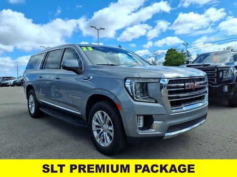 Certified 2023 GMC Yukon XL SLT w/ SLT Premium Package AWD/4WD image 3