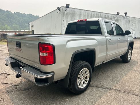 Used 2018 GMC Sierra 1500 SLE w/ SLE Value Package AWD/4WD image 4