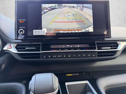 New 2026 Toyota Sienna Limited image 17