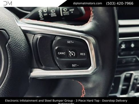 Used 2018 Jeep Wrangler Unlimited Rubicon AWD/4WD image 30