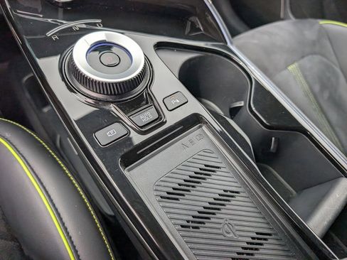 Certified 2024 Kia EV6 GT image 30