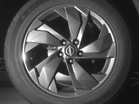 Used 2025 Nissan Rogue SV FWD image 15