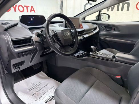 Used 2024 Toyota Prius LE image 22