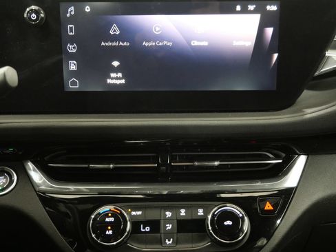 Used 2025 Buick Envista Sport Touring FWD image 19