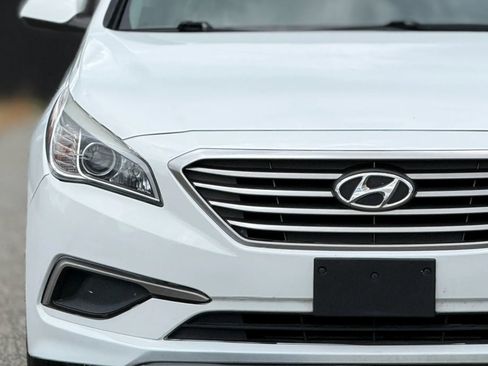 Used 2017 Hyundai Sonata SE FWD image 11