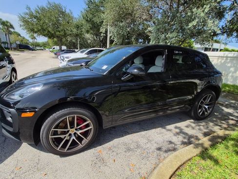 Used 2022 Porsche Macan S AWD/4WD image 2