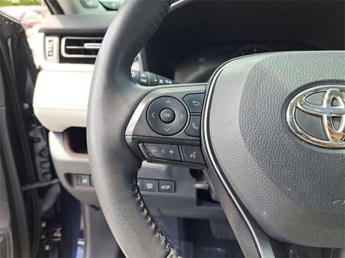 Used 2023 Toyota RAV4 Limited image 19