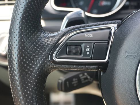 Used 2014 Audi RS 5 Cabriolet AWD/4WD image 33