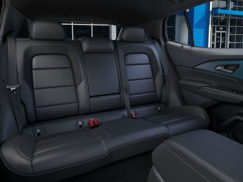 New 2026 Chevrolet Equinox EV LT FWD image 17