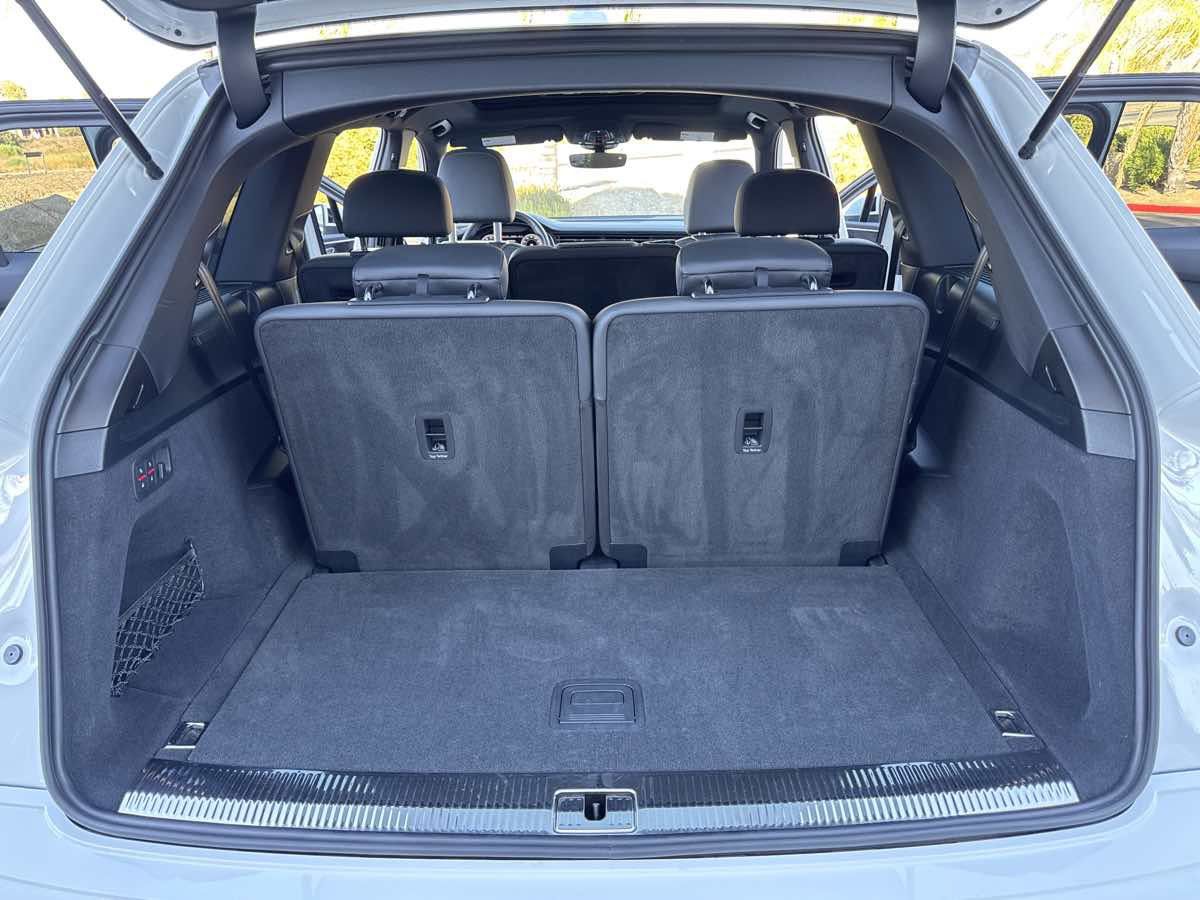 Used 2025 Audi Q7 3.0T Premium Plus AWD/4WD image 37