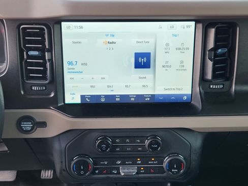 Certified 2022 Ford Bronco Wildtrak AWD/4WD image 17