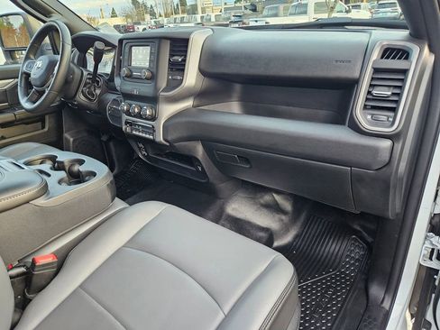 New 2024 RAM 4500 Tradesman image 33