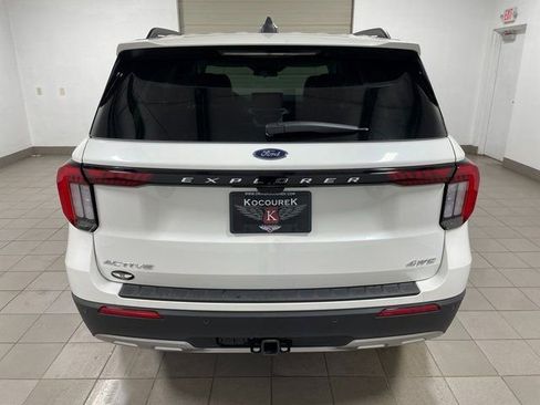 New 2026 Ford Explorer Active w/ Active Comfort Package AWD/4WD image 5