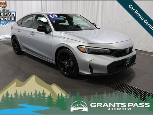 Used 2025 Honda Civic Sport image 1