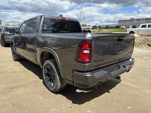 New 2026 RAM 1500 4x4 Crew Cab image 3