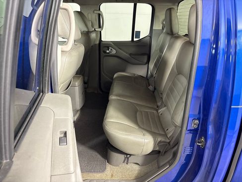 Used 2013 Nissan Frontier SV w/ SV Value Truck Pkg RWD image 27