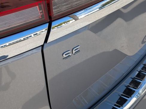 New 2026 Volkswagen Atlas SE FWD image 15