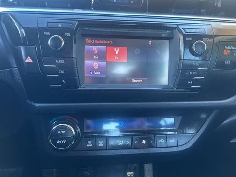 Used 2016 Toyota Corolla S image 10