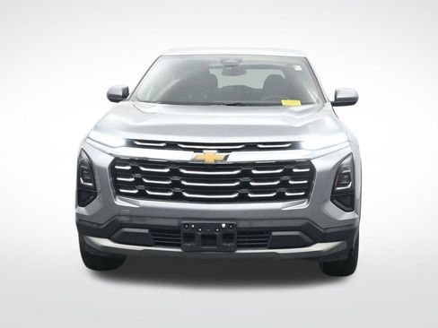 Used 2025 Chevrolet Equinox LT FWD image 3