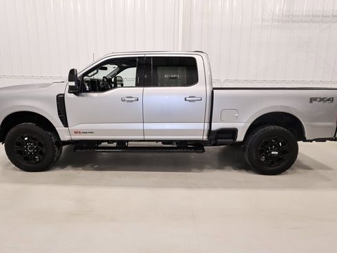 Certified 2024 Ford F350 Lariat w/ Lariat Ultimate Package image 4