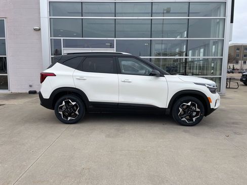 New 2026 Kia Seltos S image 4