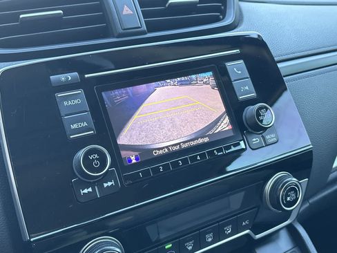 Used 2018 Honda CR-V LX image 24