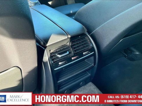 Used 2019 BMW 530e w/ Convenience Package image 10