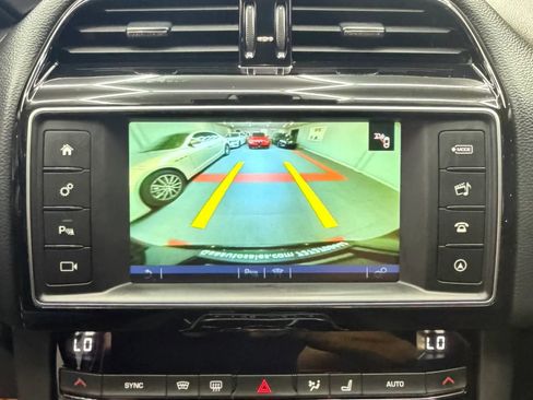 Used 2018 Jaguar F-PACE Prestige AWD/4WD image 24