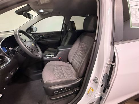 Used 2024 Chevrolet Equinox LT AWD/4WD image 12