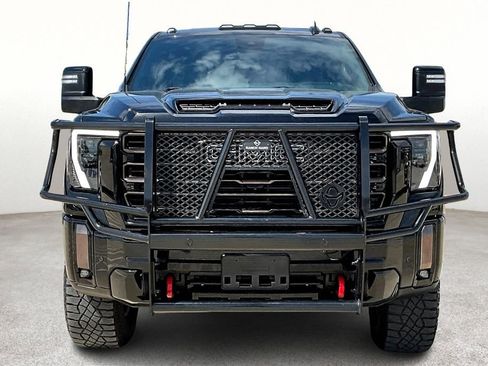 Used 2024 GMC Sierra 2500 AT4X image 5