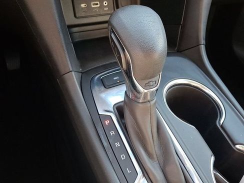 Used 2023 Chevrolet Equinox LS w/ Driver Confidence II Package AWD/4WD image 16
