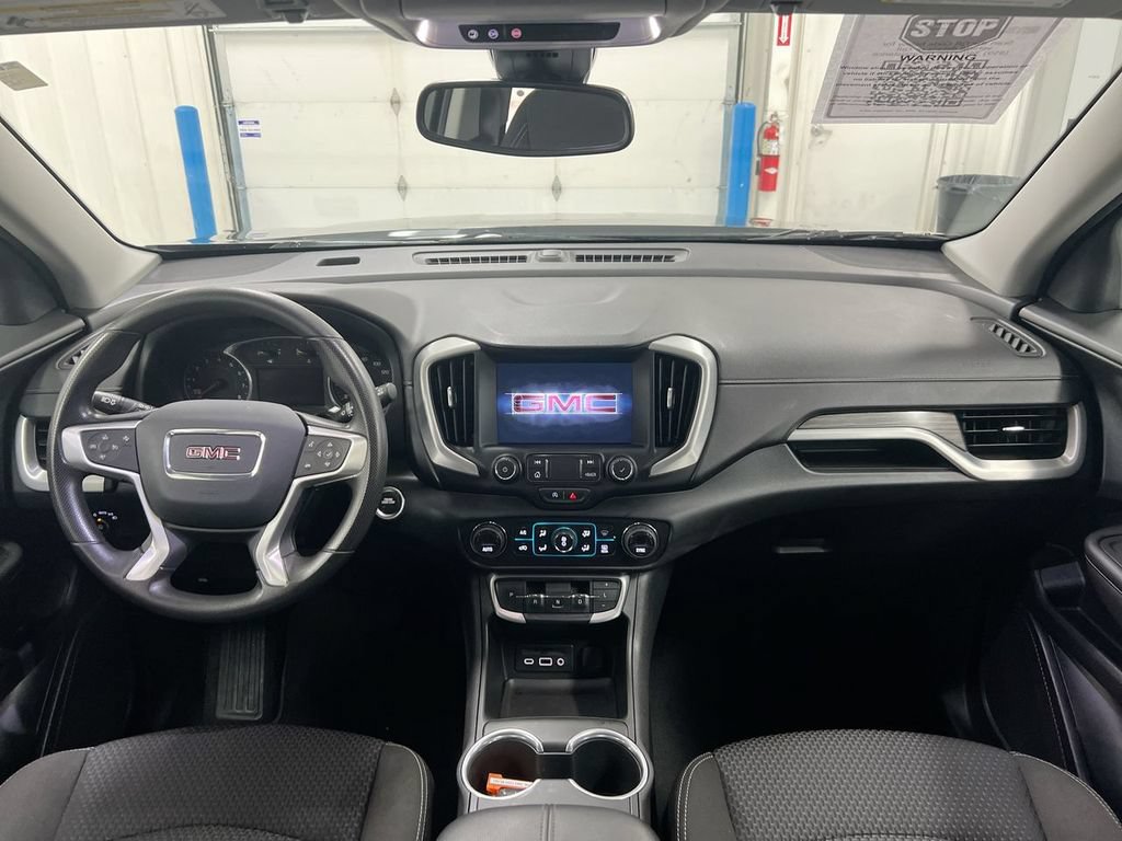 Used 2022 GMC Terrain SLE w/ Driver Convenience Package AWD/4WD image 10