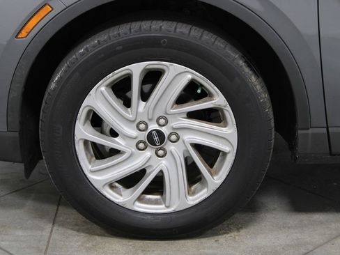 Used 2022 Lincoln Corsair Standard image 18