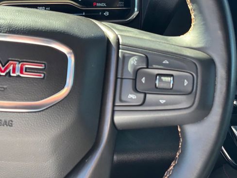 Certified 2025 GMC Sierra 2500 AT4 w/ AT4 Premium Plus Package AWD/4WD image 18
