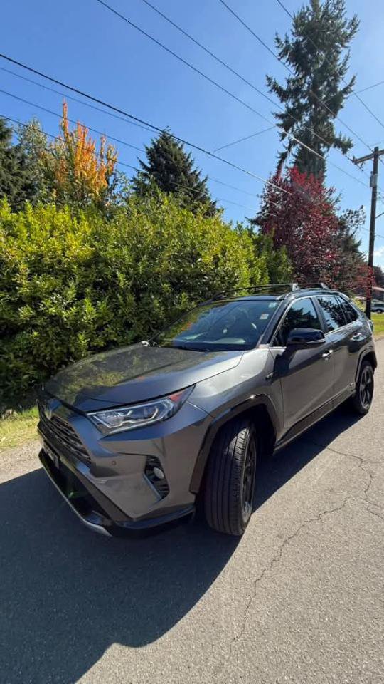 Used 2021 Toyota RAV4 XSE AWD/4WD image 16