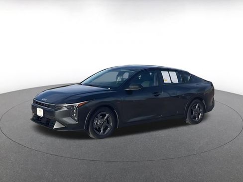 Used 2025 Kia K4 LXS FWD image 7