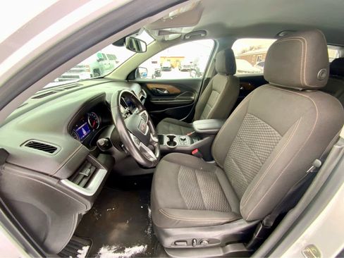 Used 2020 GMC Terrain SLE w/ Driver Convenience Package image 20