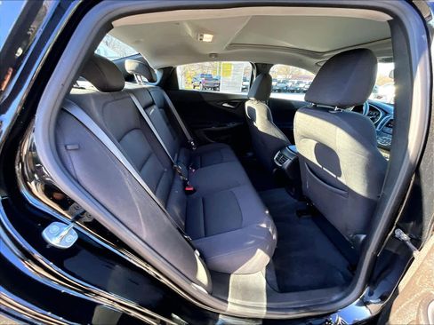 Used 2024 Chevrolet Malibu LT image 16