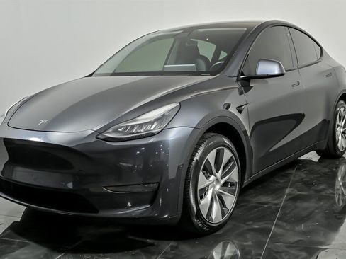 Used 2020 Tesla Model Y Long Range AWD/4WD image 5