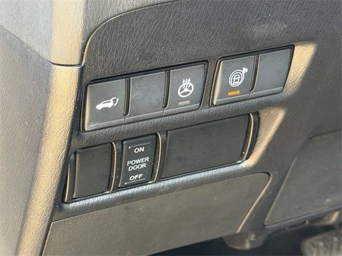 Used 2024 Nissan Armada SL image 30