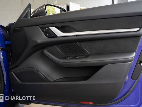 Used 2025 Porsche Taycan Turbo GT image 32