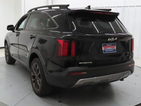 Used 2023 Kia Sorento SX Prestige image 5
