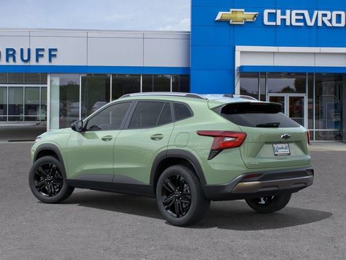 New 2026 Chevrolet Trax ACTIV FWD image 3