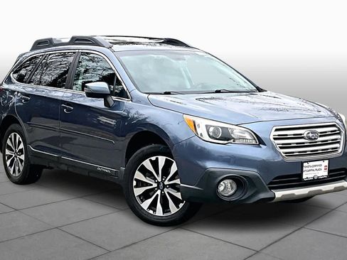 Used 2016 Subaru Outback 3.6R Limited image 2