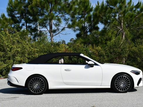 Used 2024 Mercedes-Benz CLE 450 4MATIC Cabriolet image 47