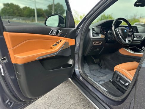 Used 2019 BMW X5 xDrive40i w/ Convenience Package AWD/4WD image 12