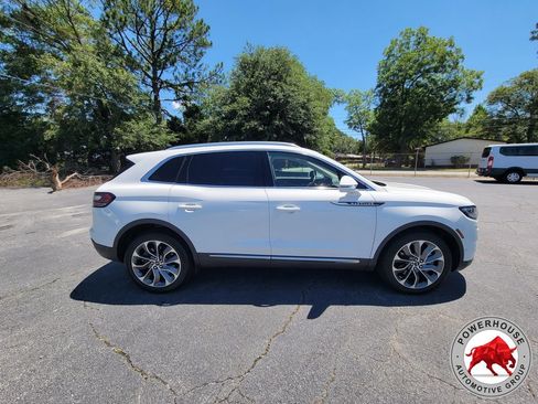 Used 2023 Lincoln Nautilus Reserve w/ Equipment Group 201A AWD/4WD image 7