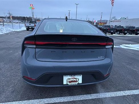 New 2026 Toyota Prius LE image 4