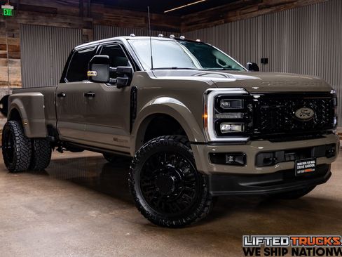 Used 2026 Ford F450 Platinum w/ Platinum Plus Package AWD/4WD image 1