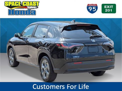 New 2026 Honda HR-V LX image 4